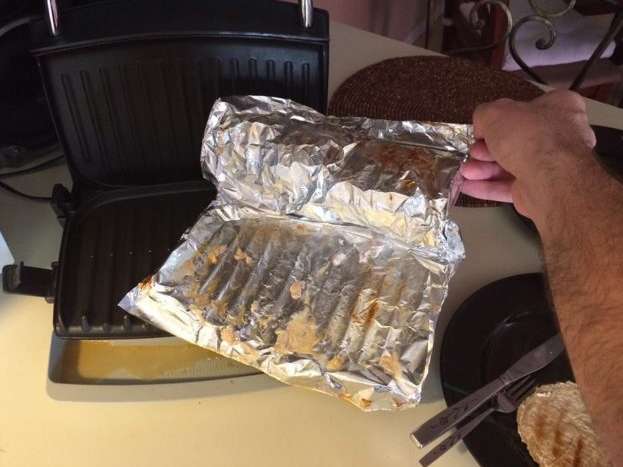 It's really easy to keep your George Foreman indoor grill clean when using foil, as seen here. 